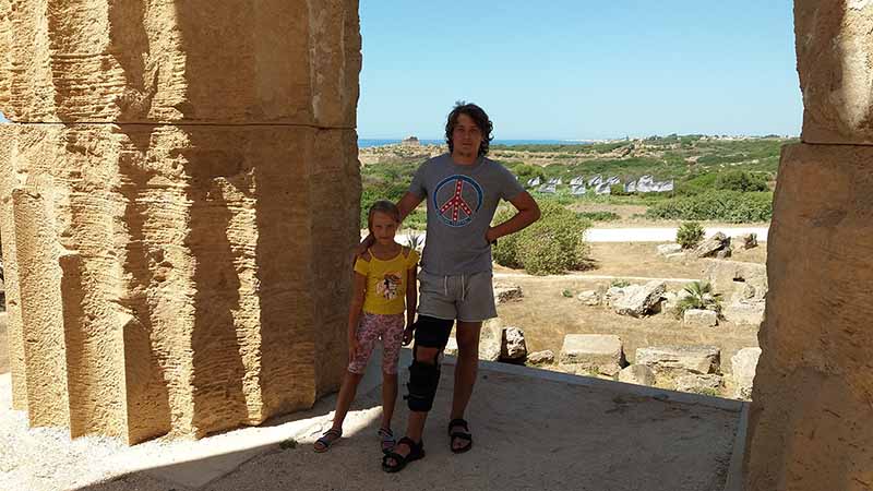 Древнегреческий храм в Селинунте (Сицилия)